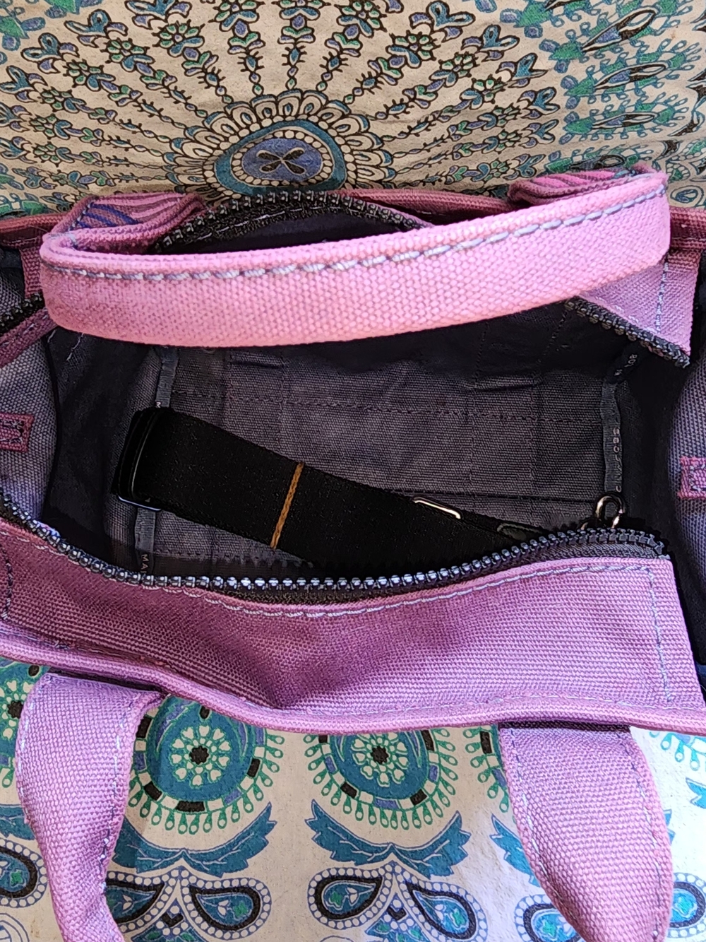 Marc Jacobs The Tote Bag - Picture 5 of 7